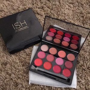 ISH Lip Statement Pallet